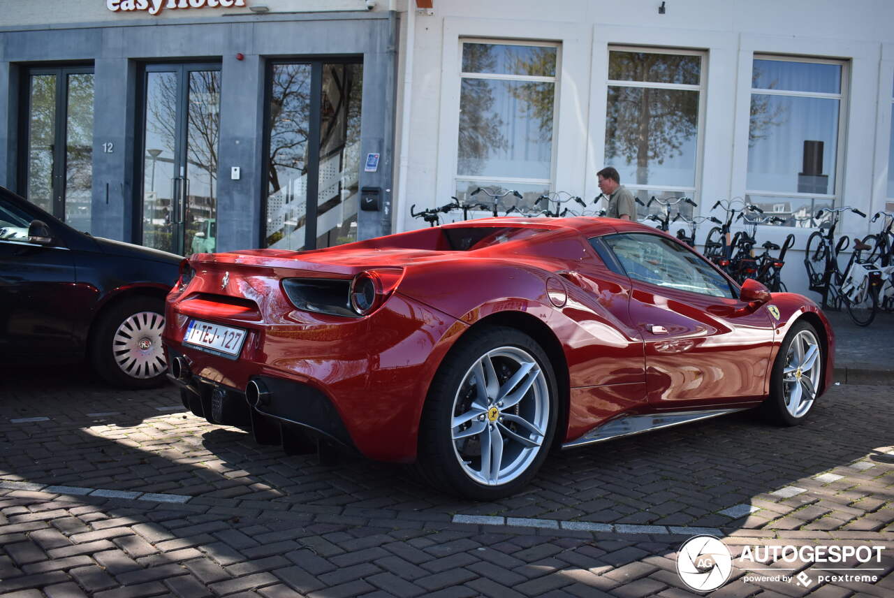 Ferrari 488 Spider