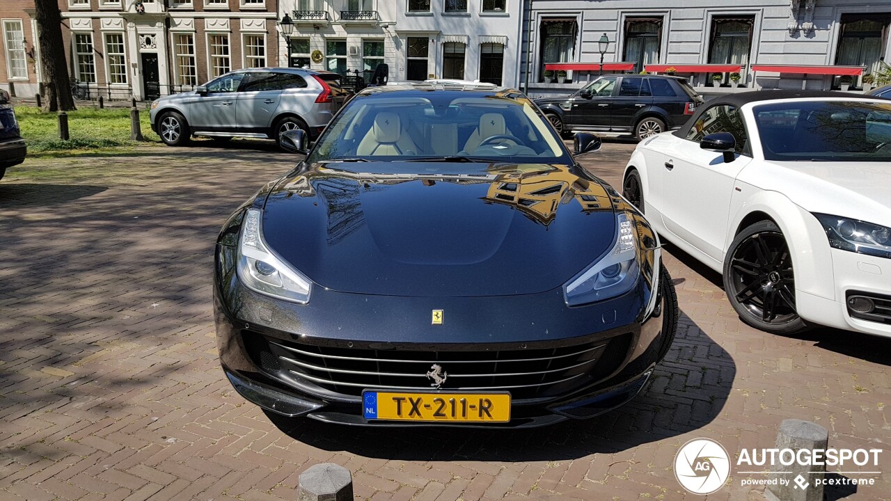 Ferrari GTC4Lusso