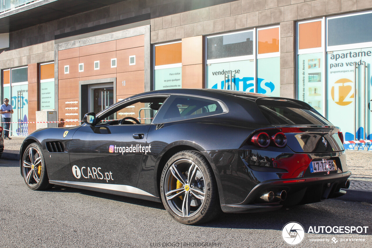 Ferrari GTC4Lusso