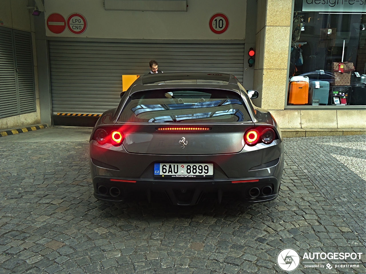 Ferrari GTC4Lusso T