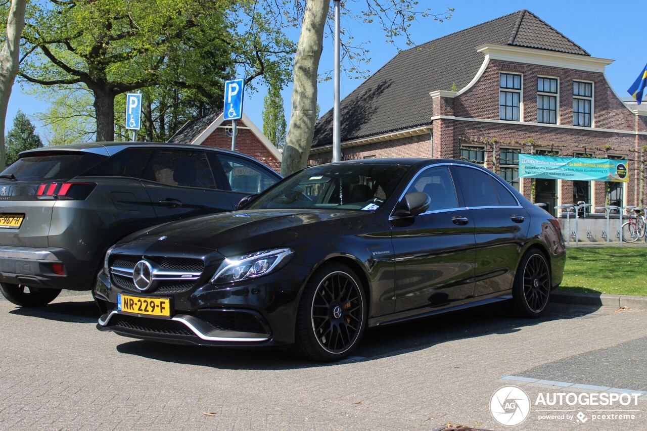 Mercedes-AMG C 63 S W205