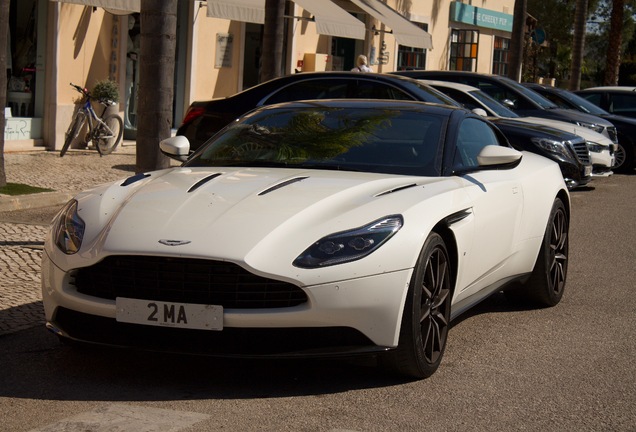 Aston Martin DB11