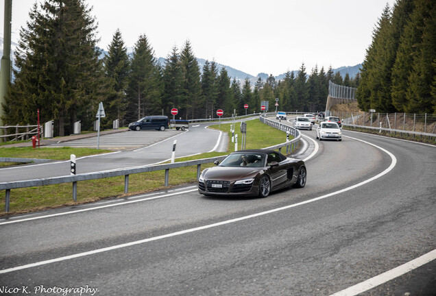 Audi R8 V10 Spyder 2013