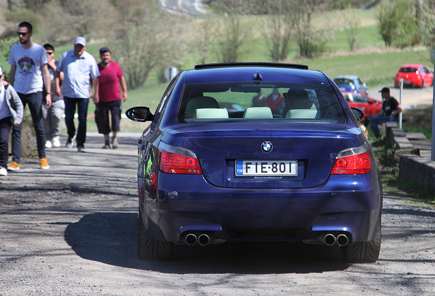 BMW M5 E60 2005