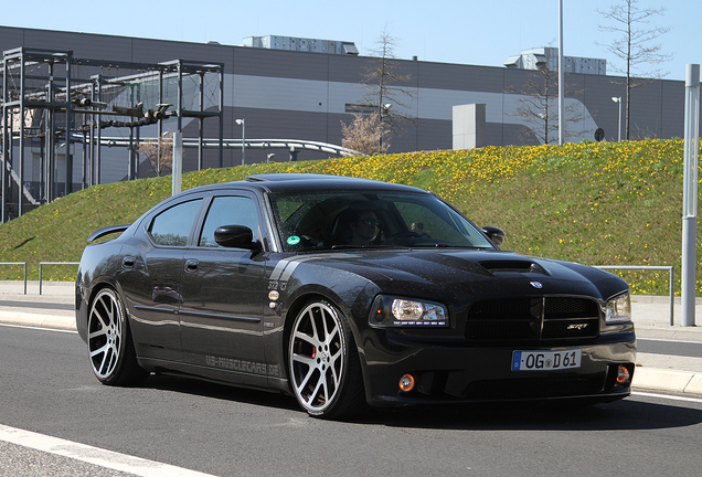 Dodge Charger SRT-8