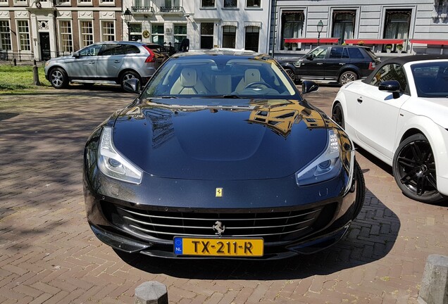 Ferrari GTC4Lusso