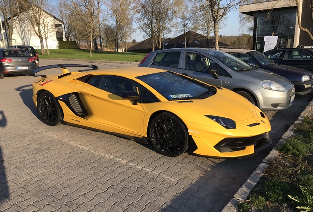 Lamborghini Aventador LP770-4 SVJ