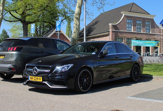 Mercedes-AMG C 63 S W205