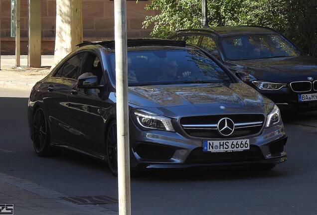 Mercedes-Benz CLA 45 AMG C117