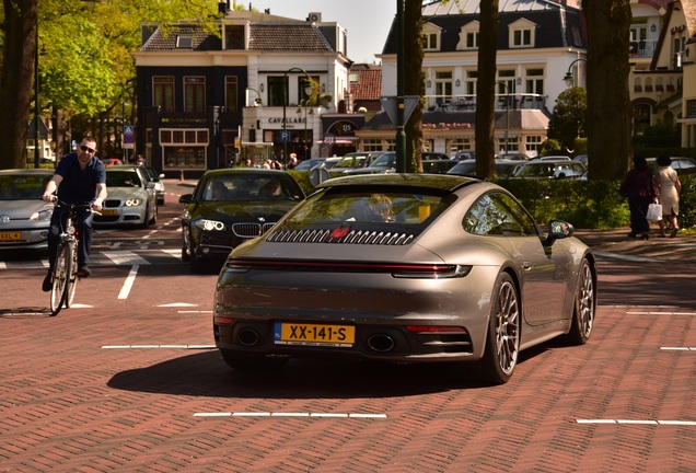 Porsche 992 Carrera 4S