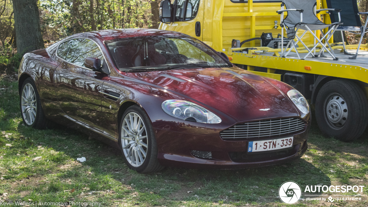 Aston Martin DB9