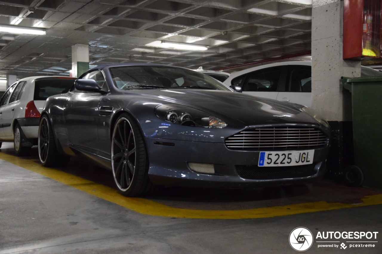 Aston Martin DB9 Volante