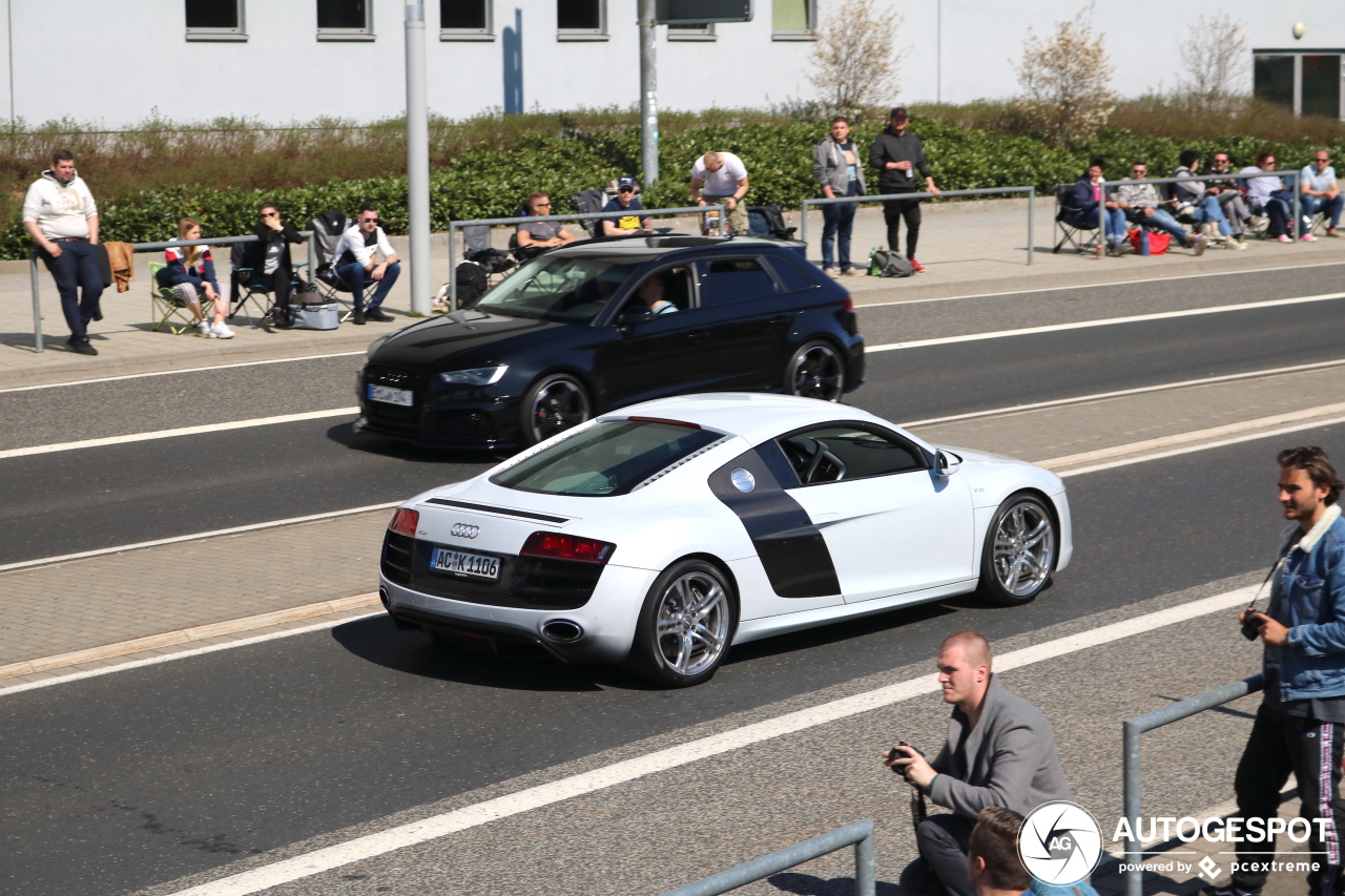 Audi R8 V10