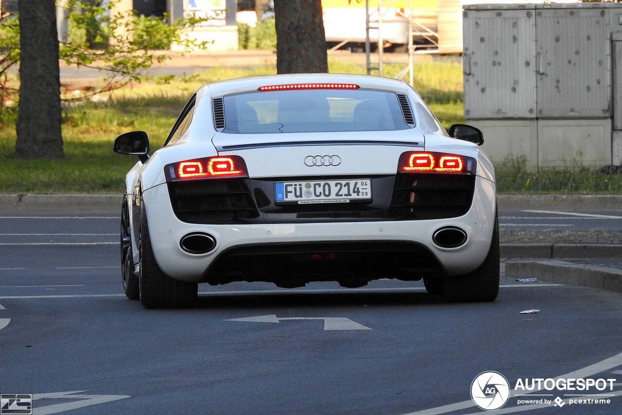 Audi R8 V10