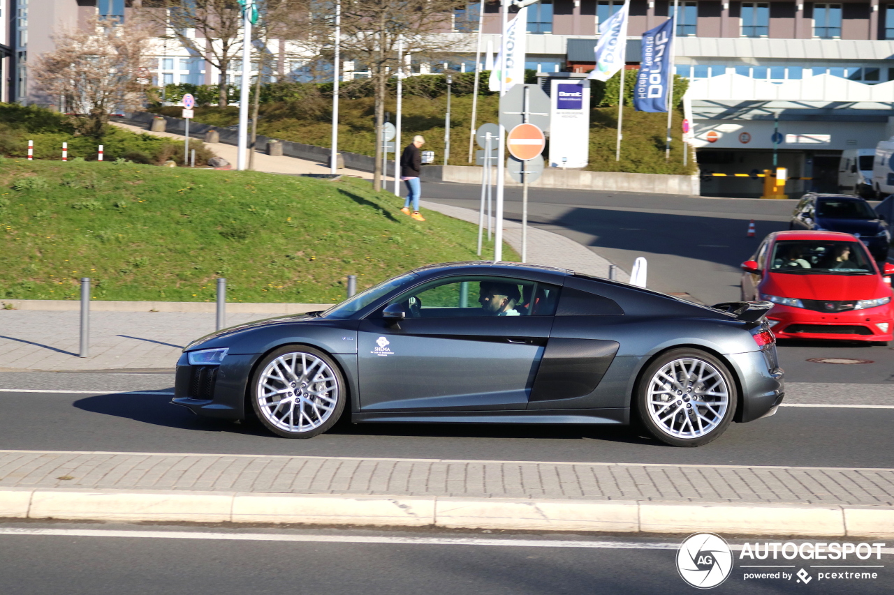 Audi R8 V10 Plus 2015