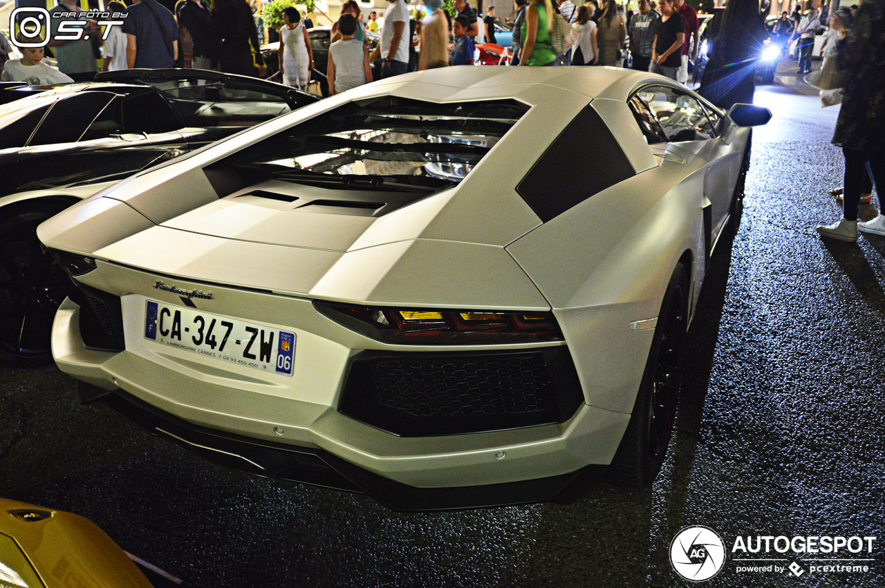 Lamborghini Aventador LP700-4