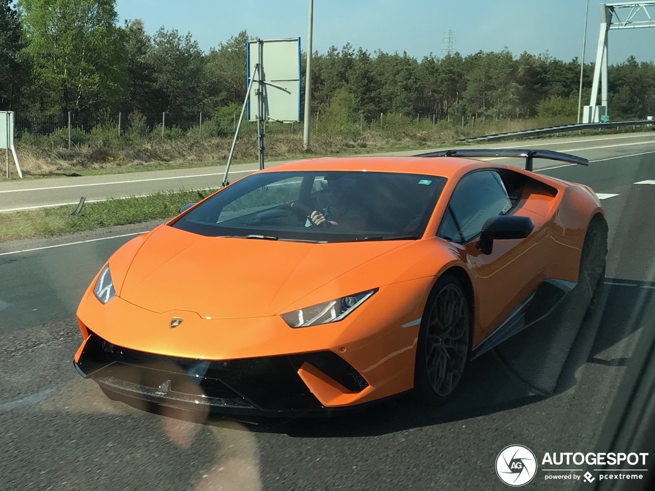 Lamborghini Huracán LP640-4 Performante