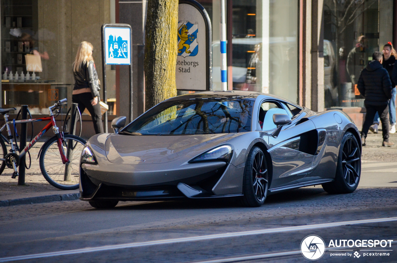 McLaren 570S