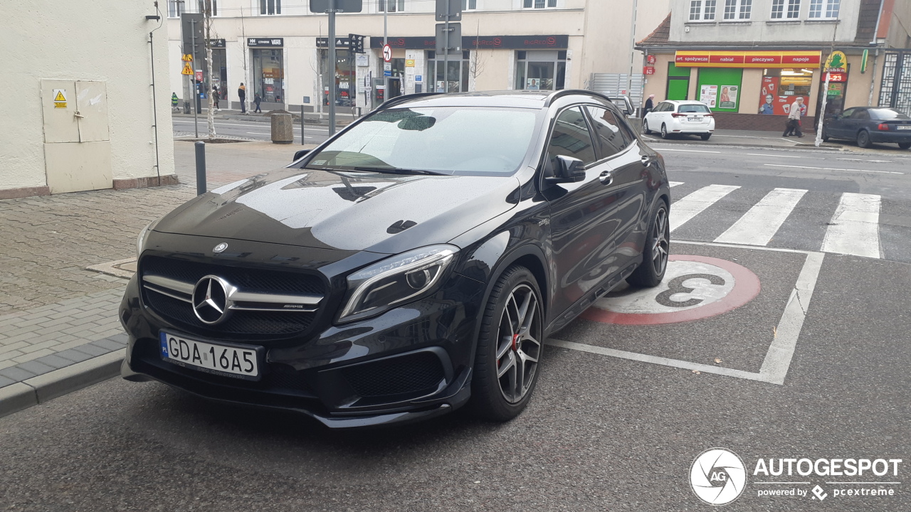 Mercedes-Benz GLA 45 AMG X156