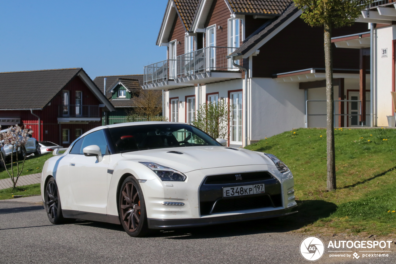 Nissan GT-R 2014