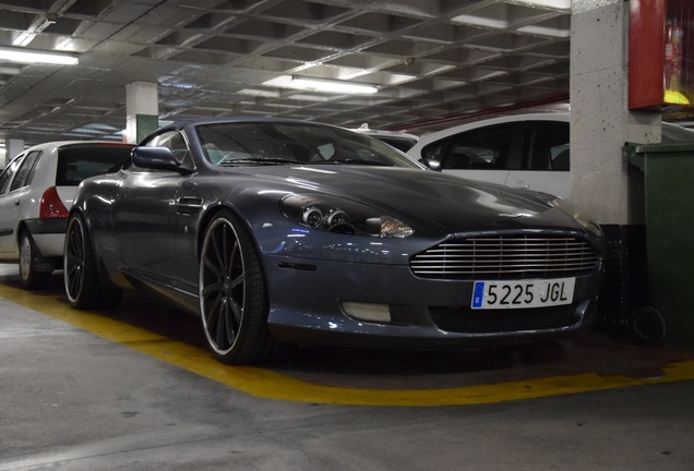 Aston Martin DB9 Volante