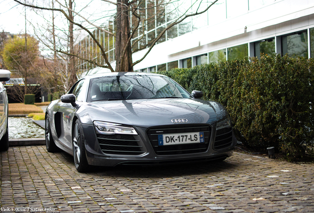 Audi R8 V10 Plus 2013