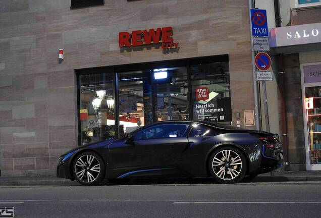 BMW i8