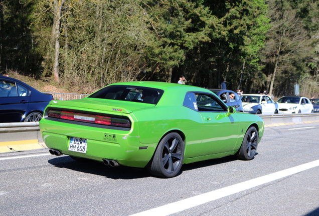 Dodge Challenger SRT-8