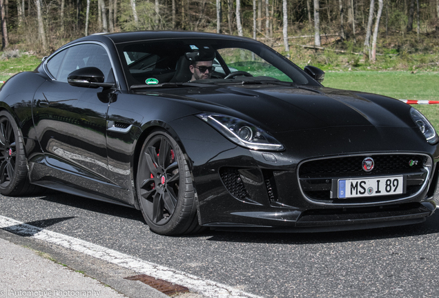 Jaguar F-TYPE R Coupé