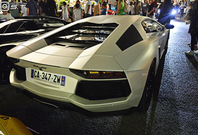 Lamborghini Aventador LP700-4