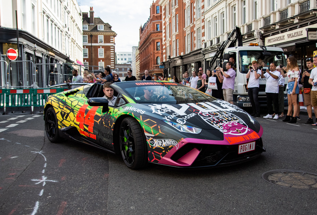 Lamborghini Huracán LP640-4 Performante Spyder