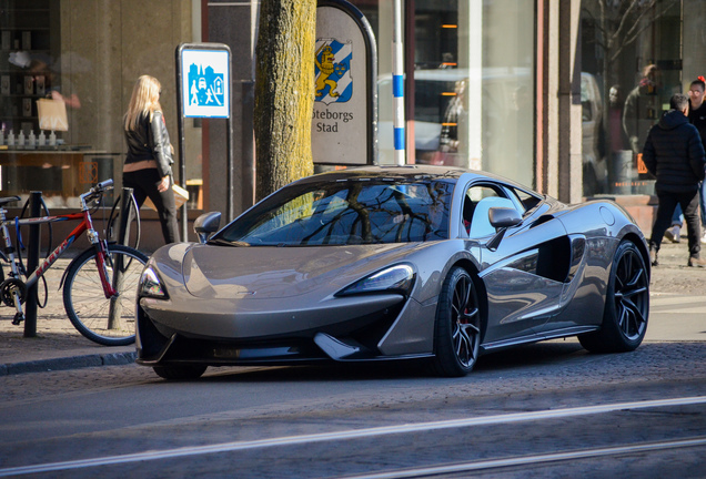 McLaren 570S