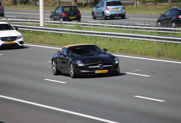 Mercedes-Benz SLS AMG Roadster