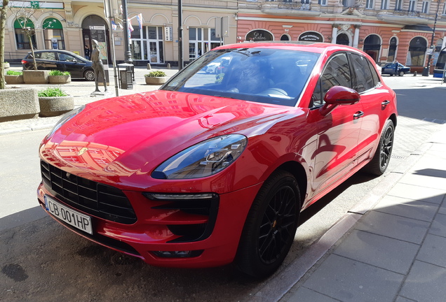 Porsche 95B Macan GTS