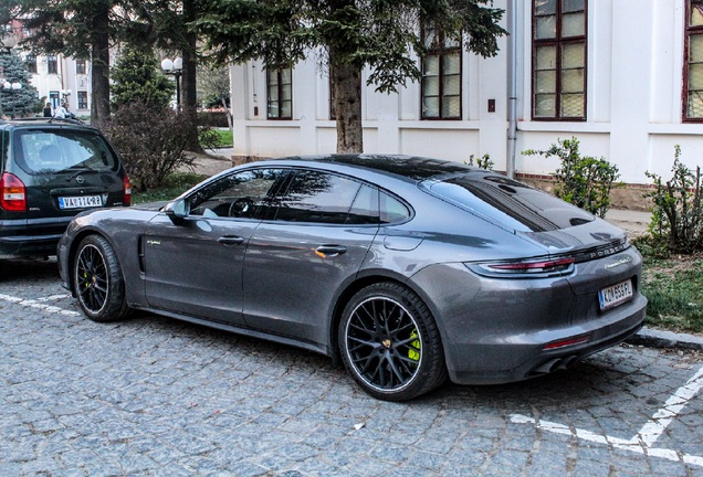 Porsche 971 Panamera Turbo S E-Hybrid