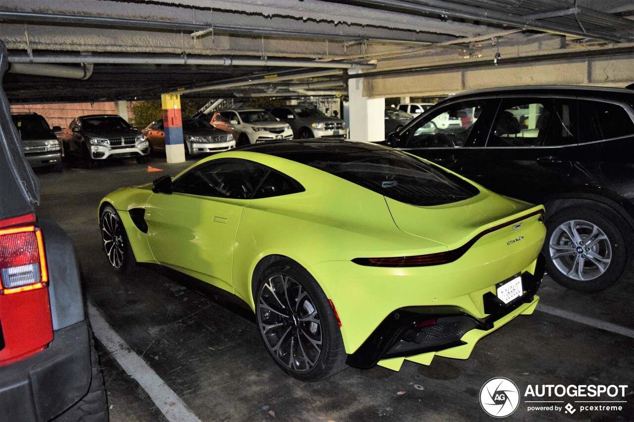 Aston Martin V8 Vantage 2018