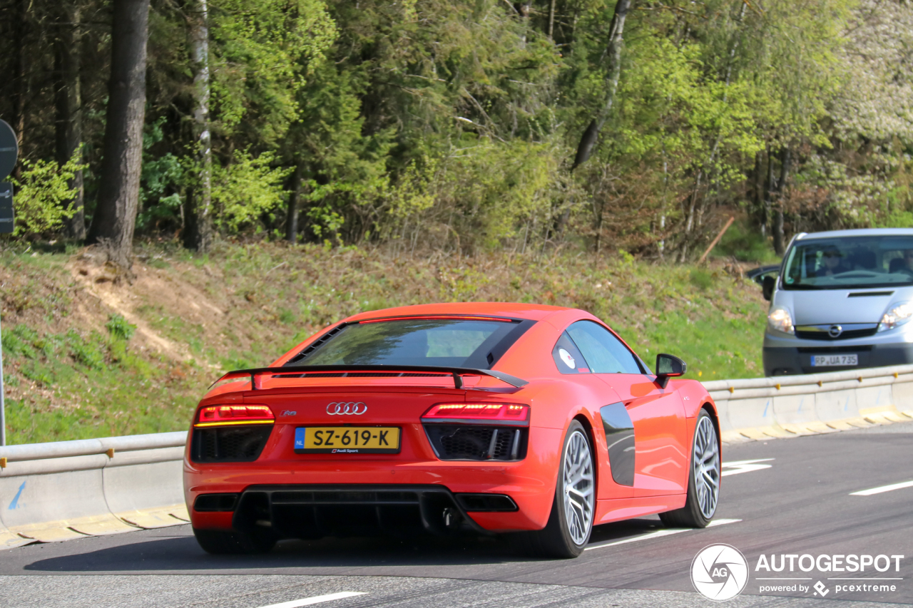 Audi R8 V10 Plus 2015