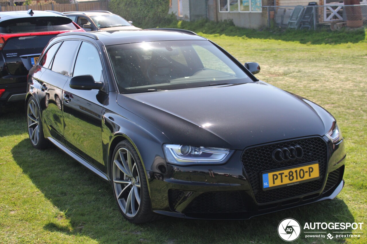 Audi RS4 Avant B8