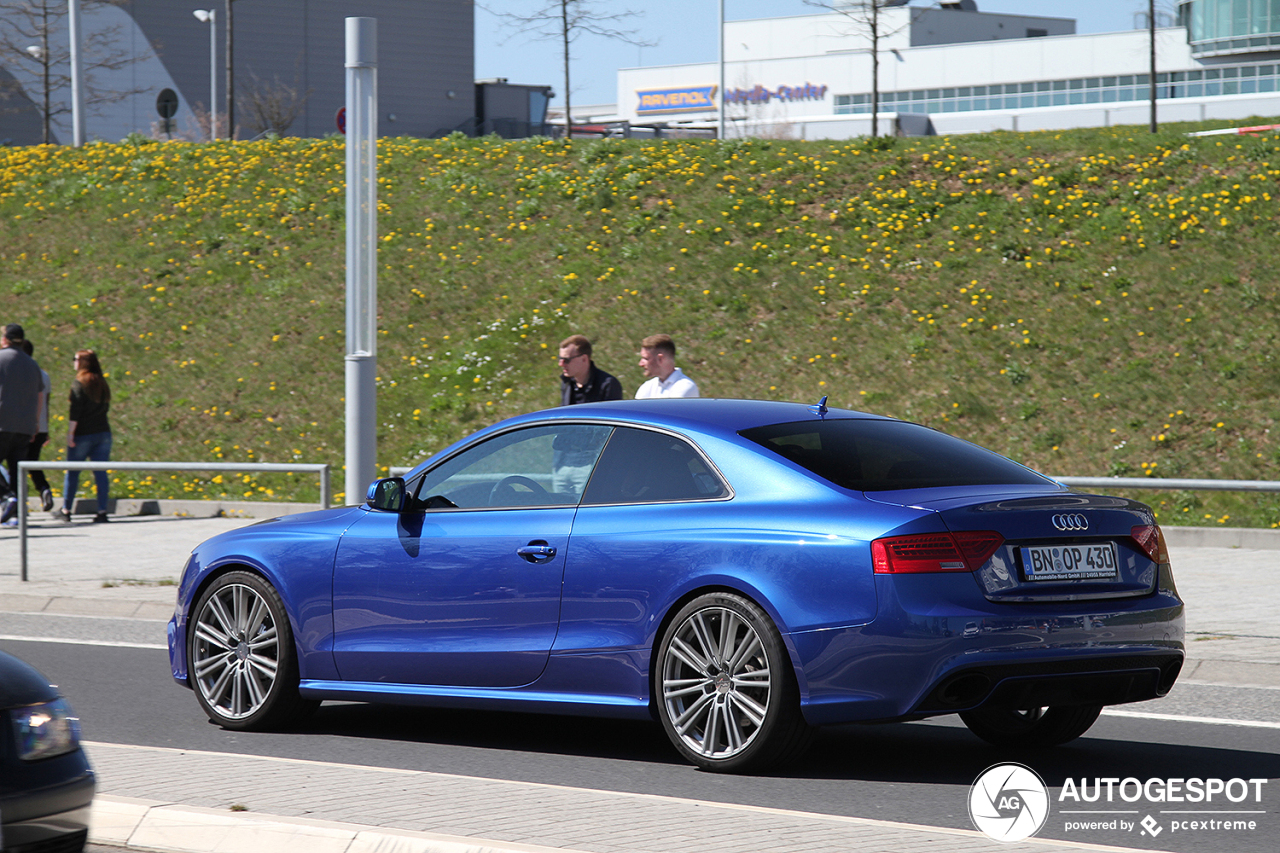 Audi RS5 B8 2012