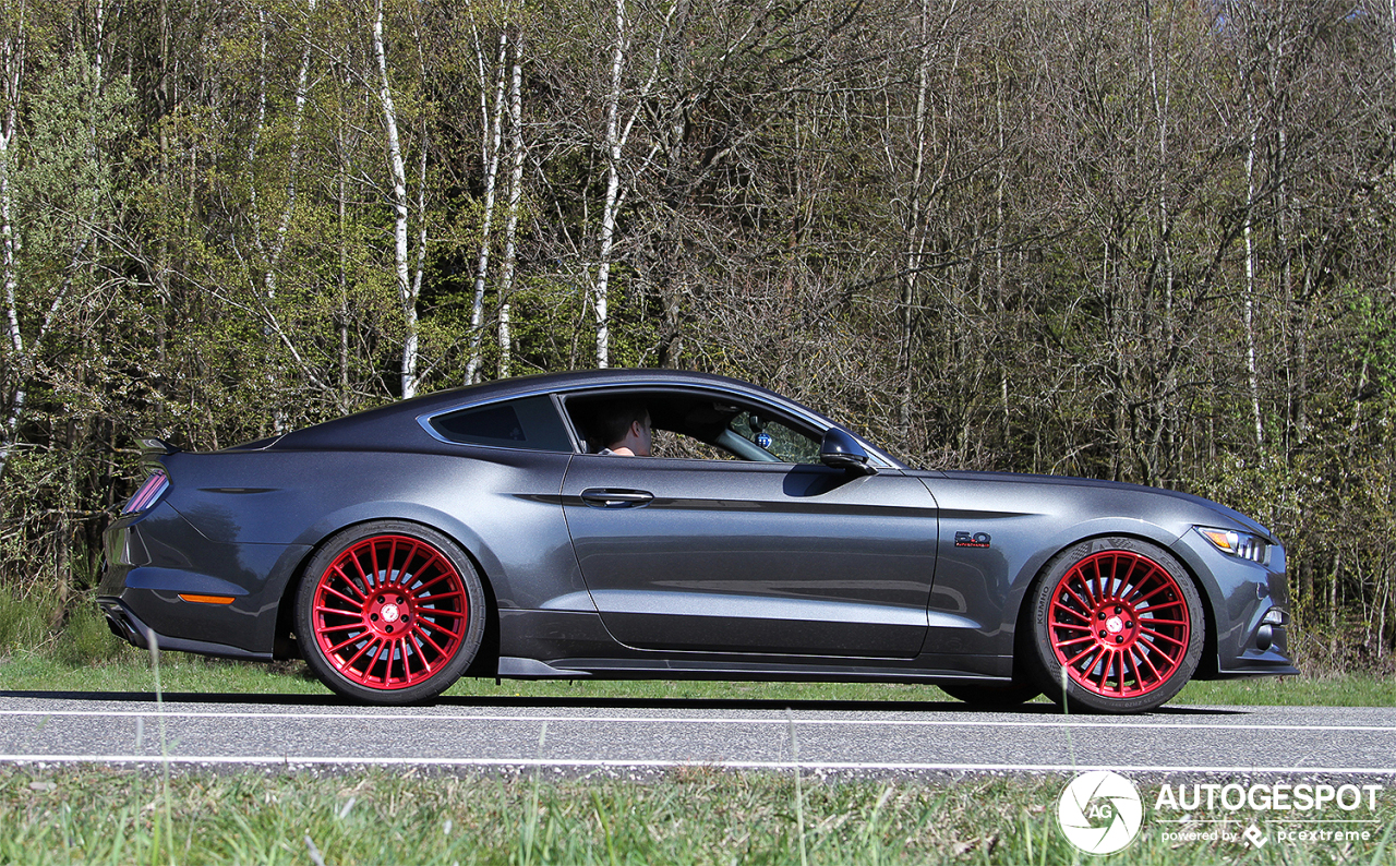 Ford Mustang GT 2015