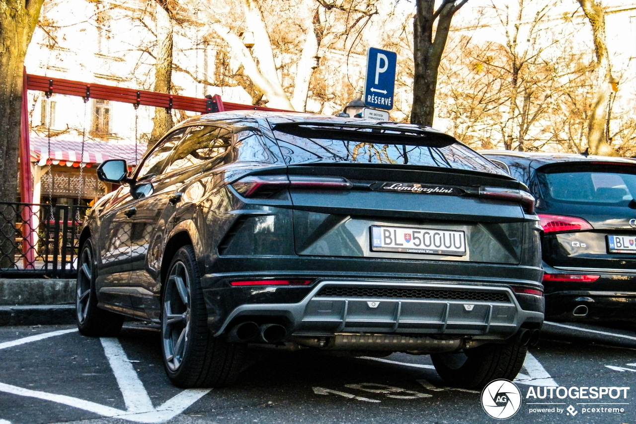 Lamborghini Urus