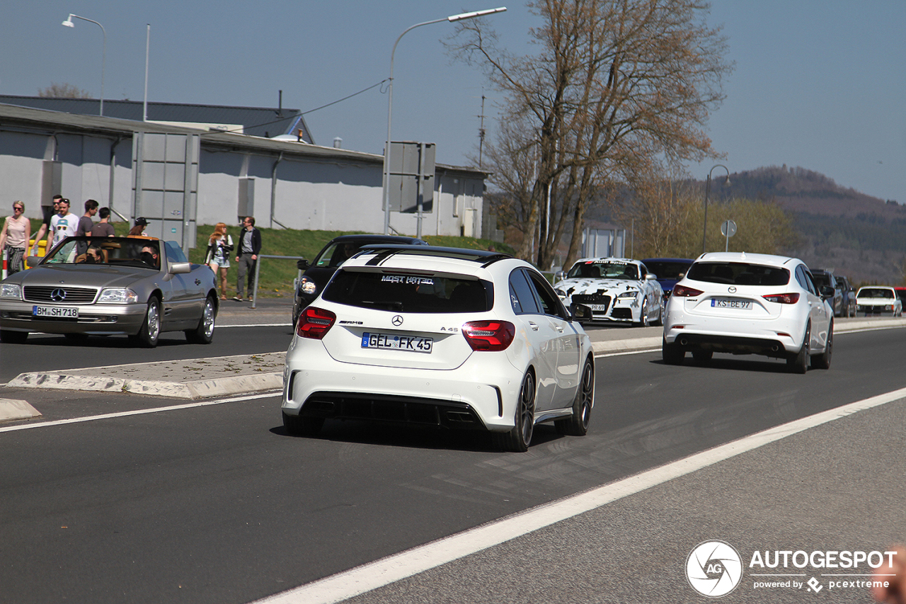 Mercedes-AMG A 45 W176 2015