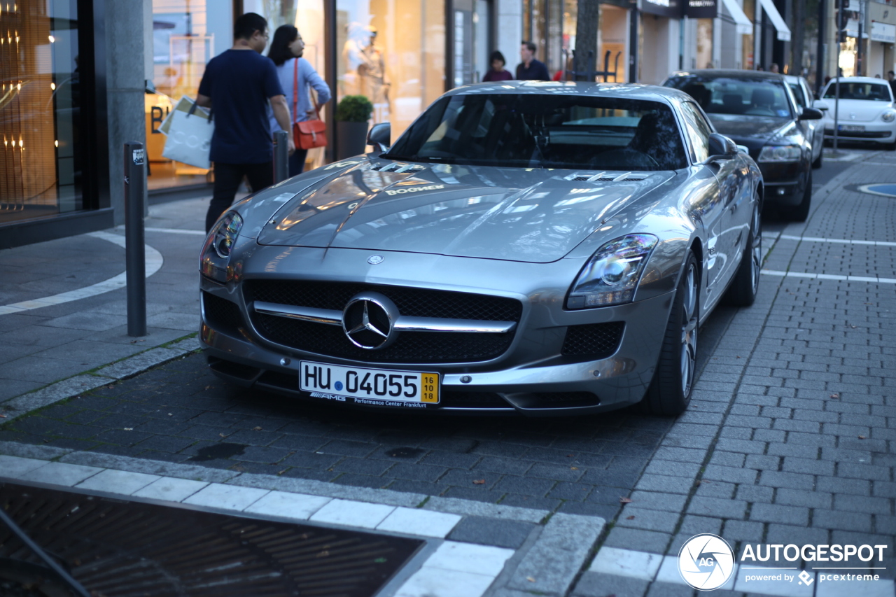 Mercedes-Benz SLS AMG