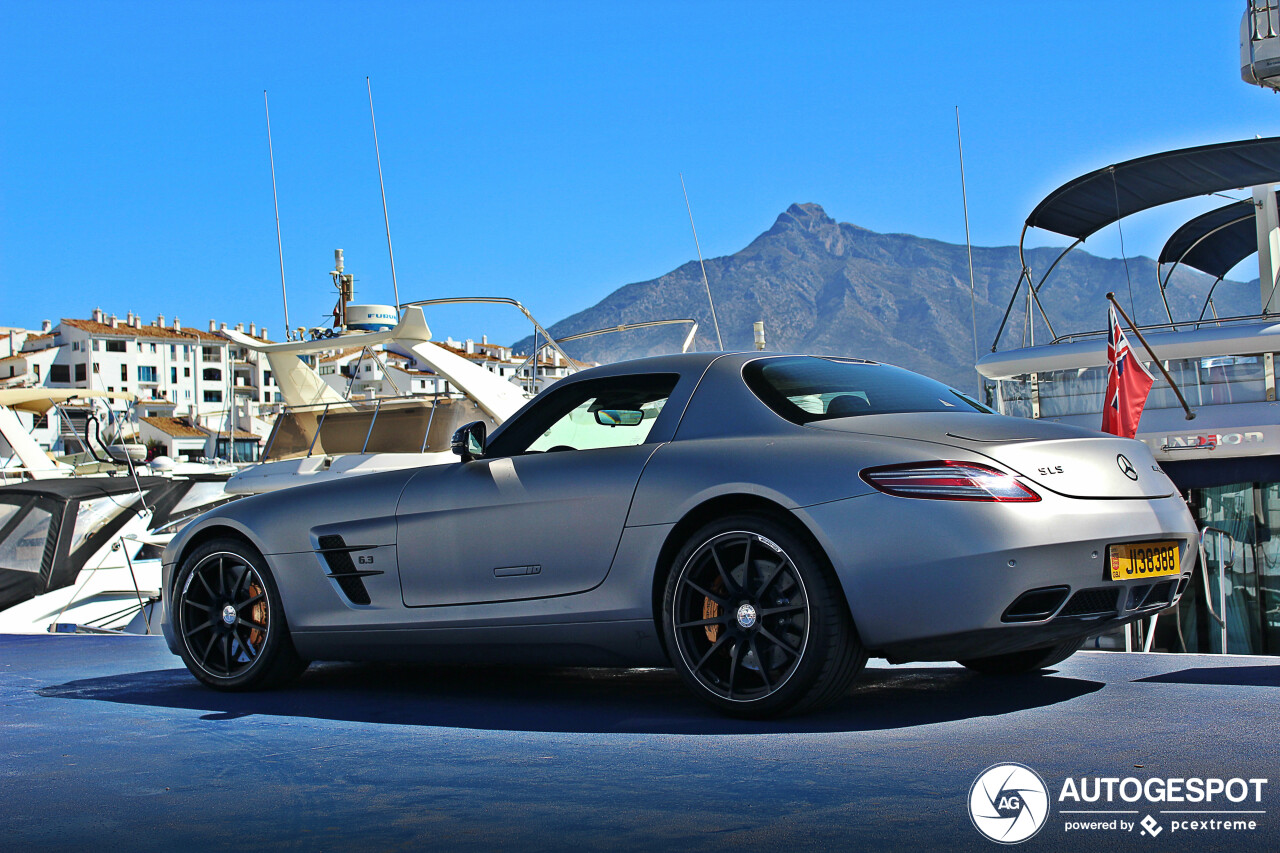 Mercedes-Benz SLS AMG