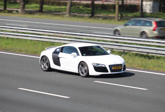 Audi R8 V10