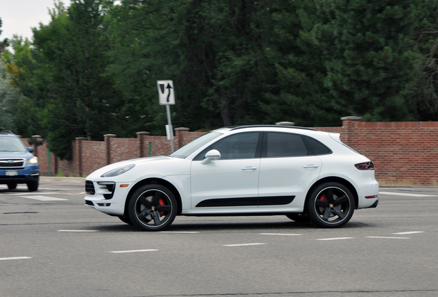 Porsche 95B Macan GTS