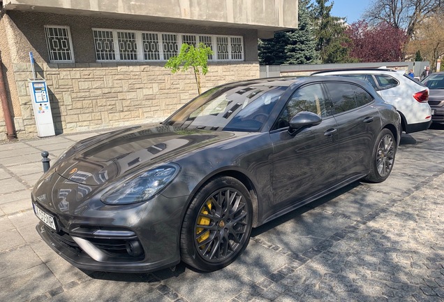 Porsche 971 Panamera Turbo Sport Turismo