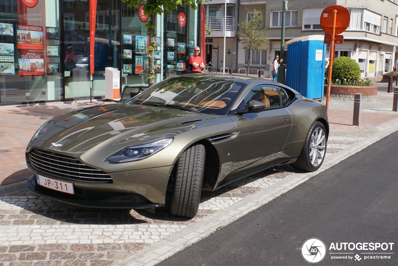 Aston Martin DB11