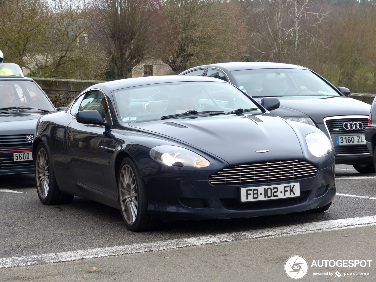 Aston Martin DB9