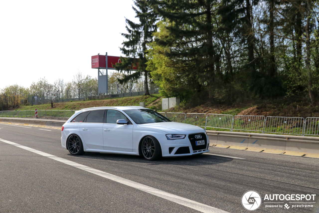 Audi RS4 Avant B8